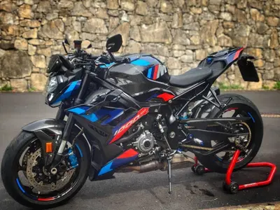 Bmw M 1000 R (2023 - 24) usata