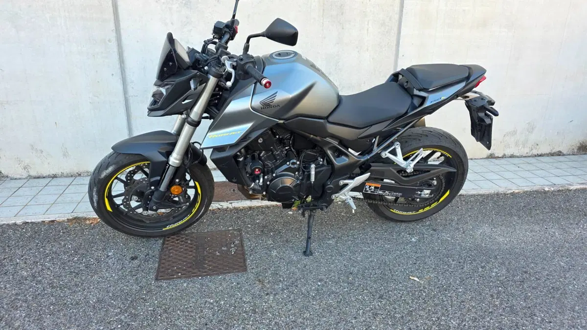 Honda CB 750 Hornet (2023 - 24)