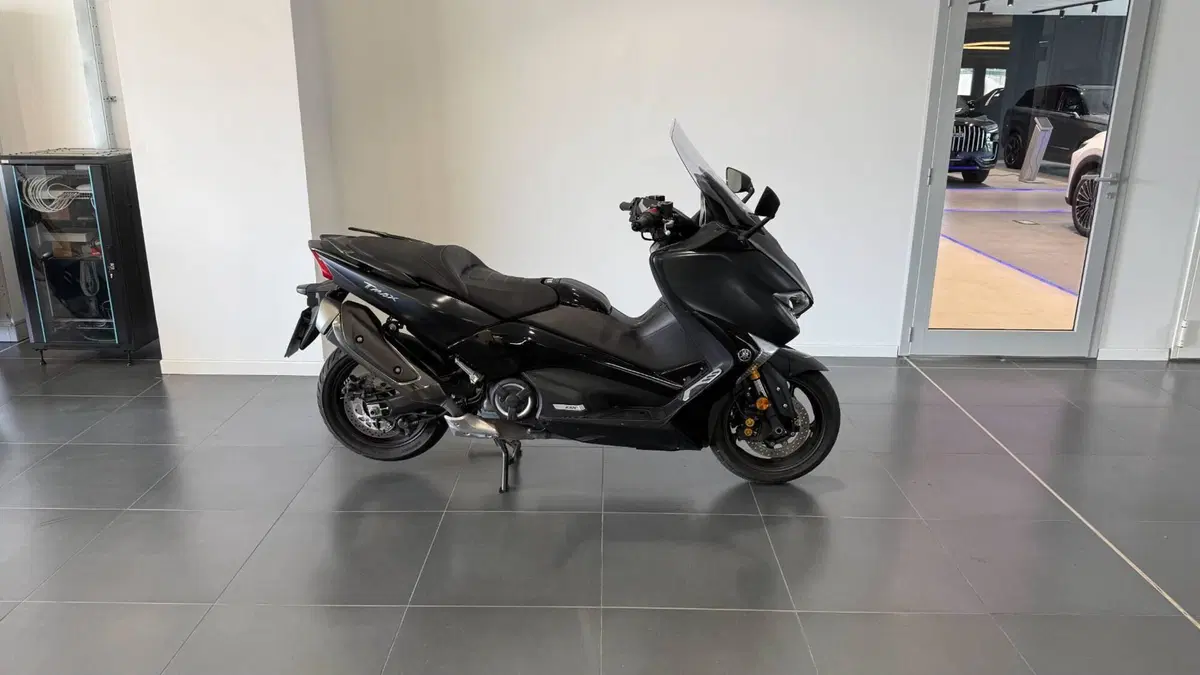 Yamaha T-Max 530 DX (2017 - 19)