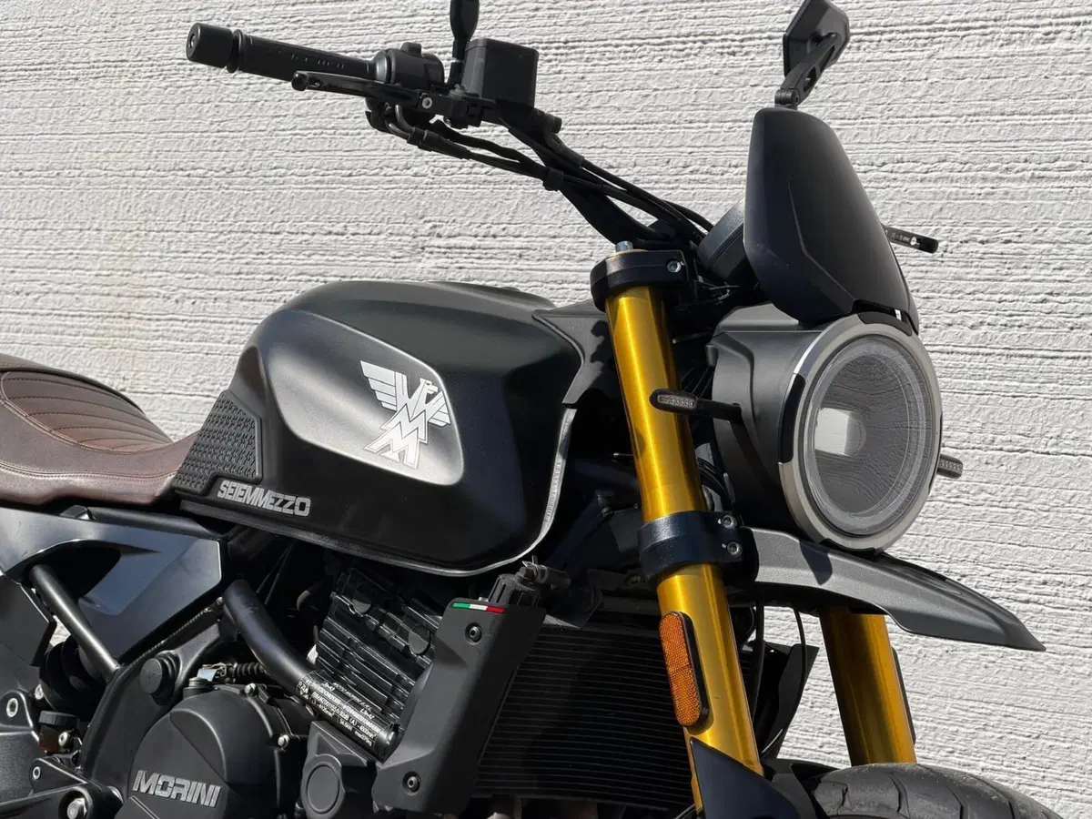 Moto Morini SEIEMMEZZO SCR (2022 - 26) (4)