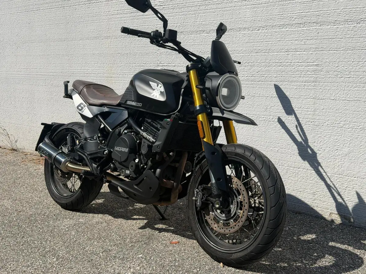 Moto Morini SEIEMMEZZO SCR (2022 - 26) (2)