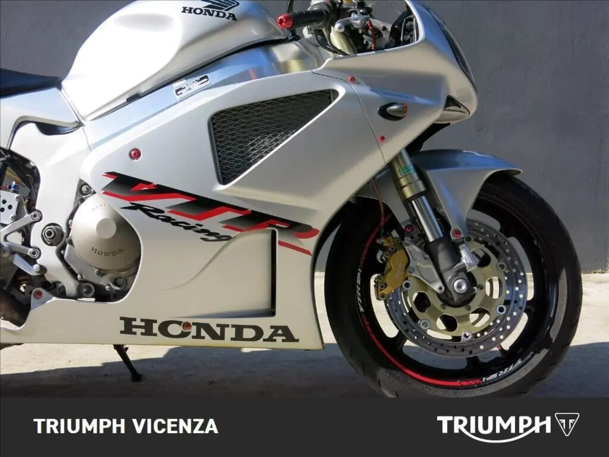 Honda VTR 1000 SP-1 (2000 - 01) (4)