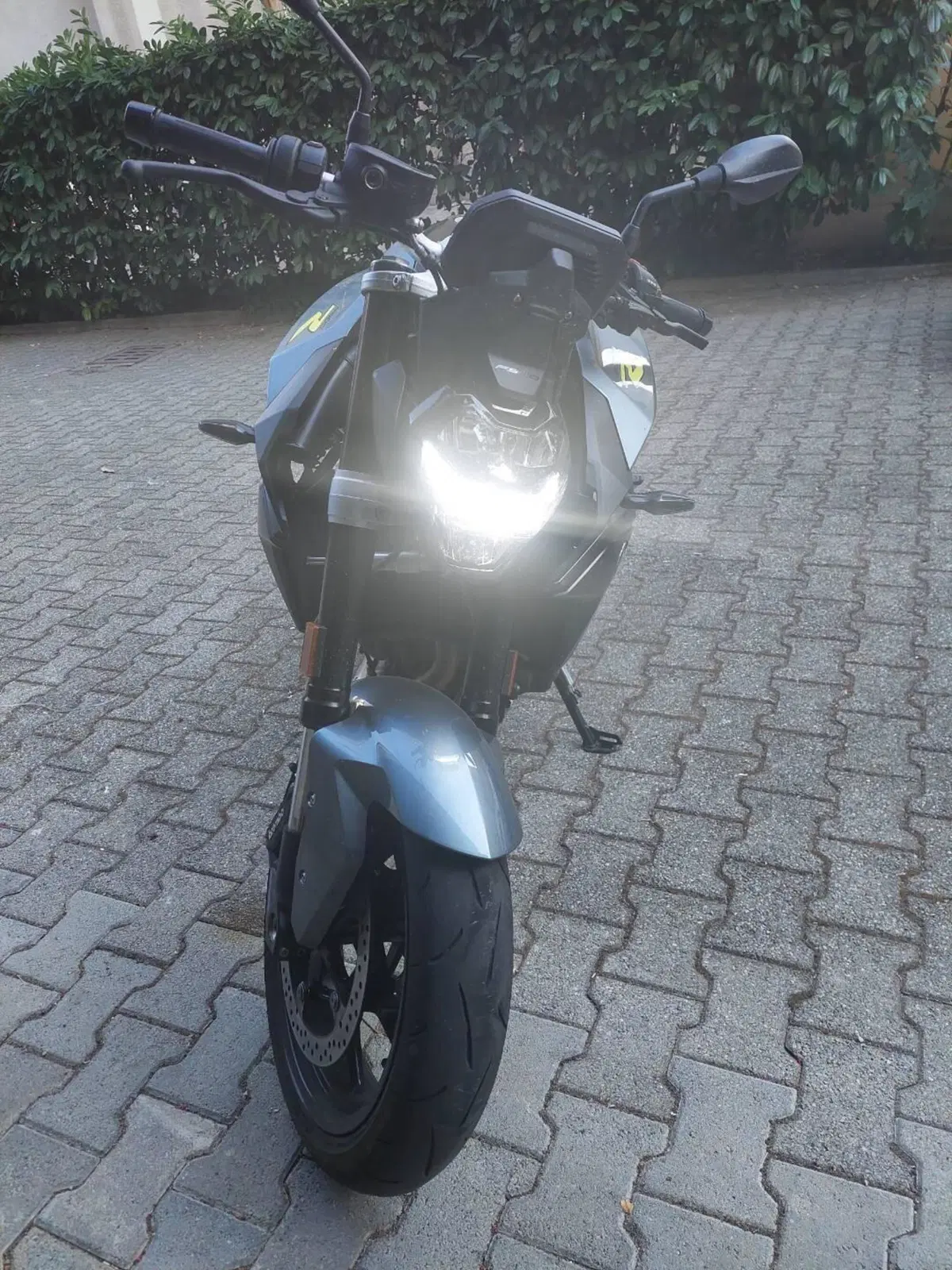 Bmw F 900 R (2021 - 24) (4)