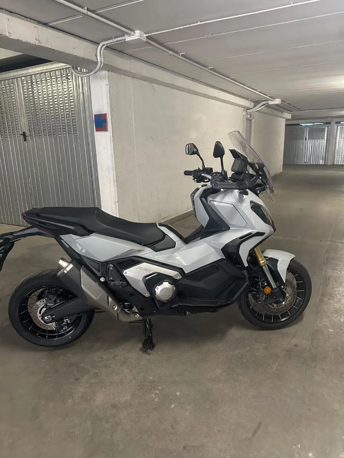Honda X-ADV 750 DCT (2021 - 24) (4)