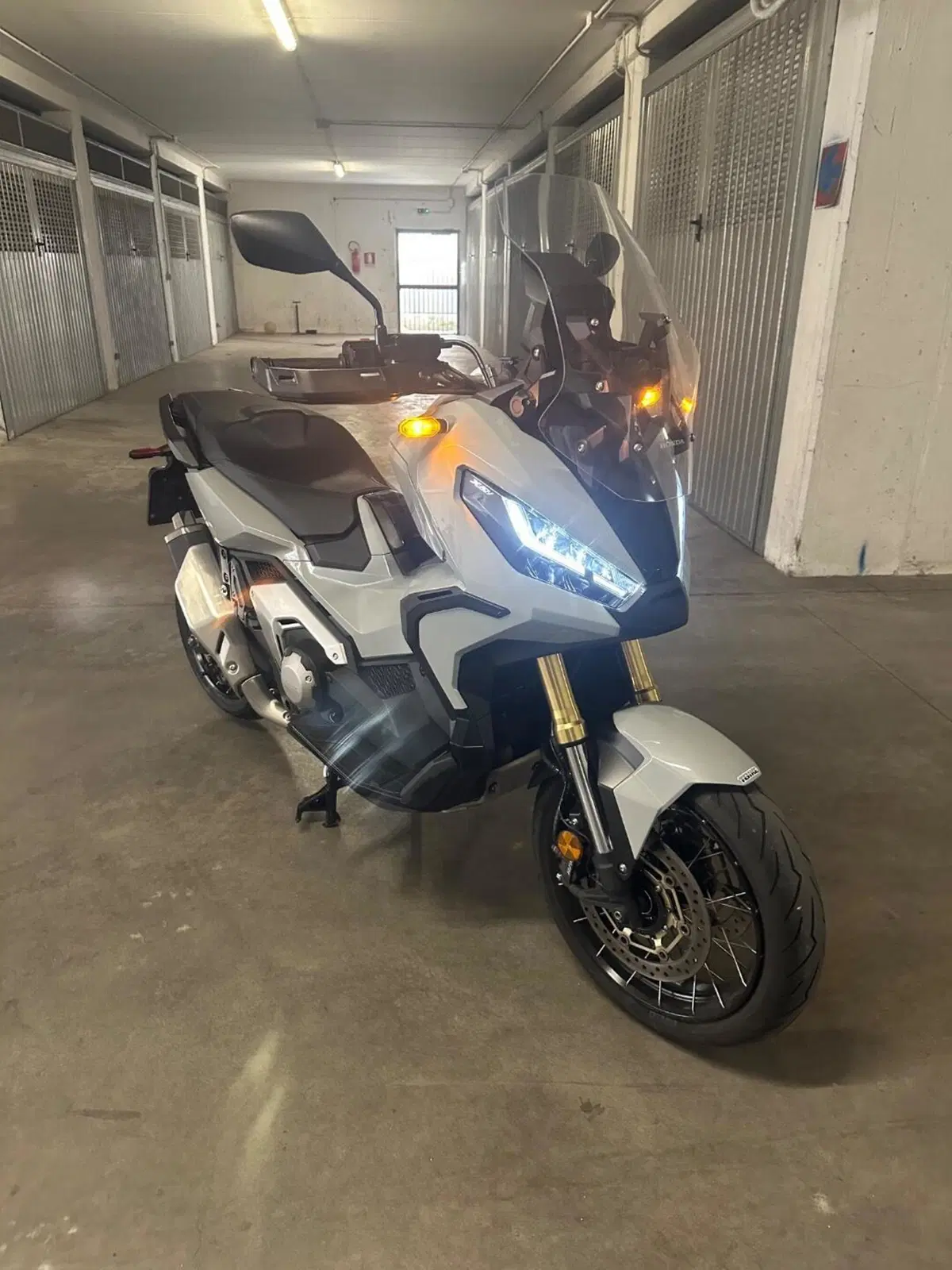 Honda X-ADV 750 DCT (2021 - 24) (5)