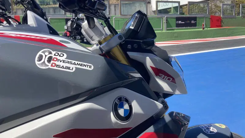BMW Motorrad e Di.Di. insieme a Vallelunga
