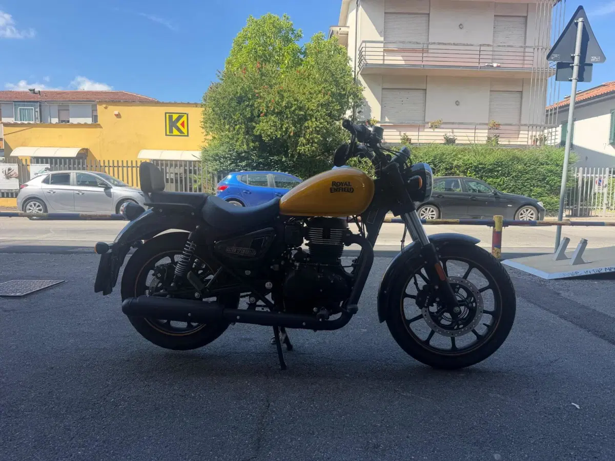 Royal Enfield Meteor 350 (2021 - 26) (3)
