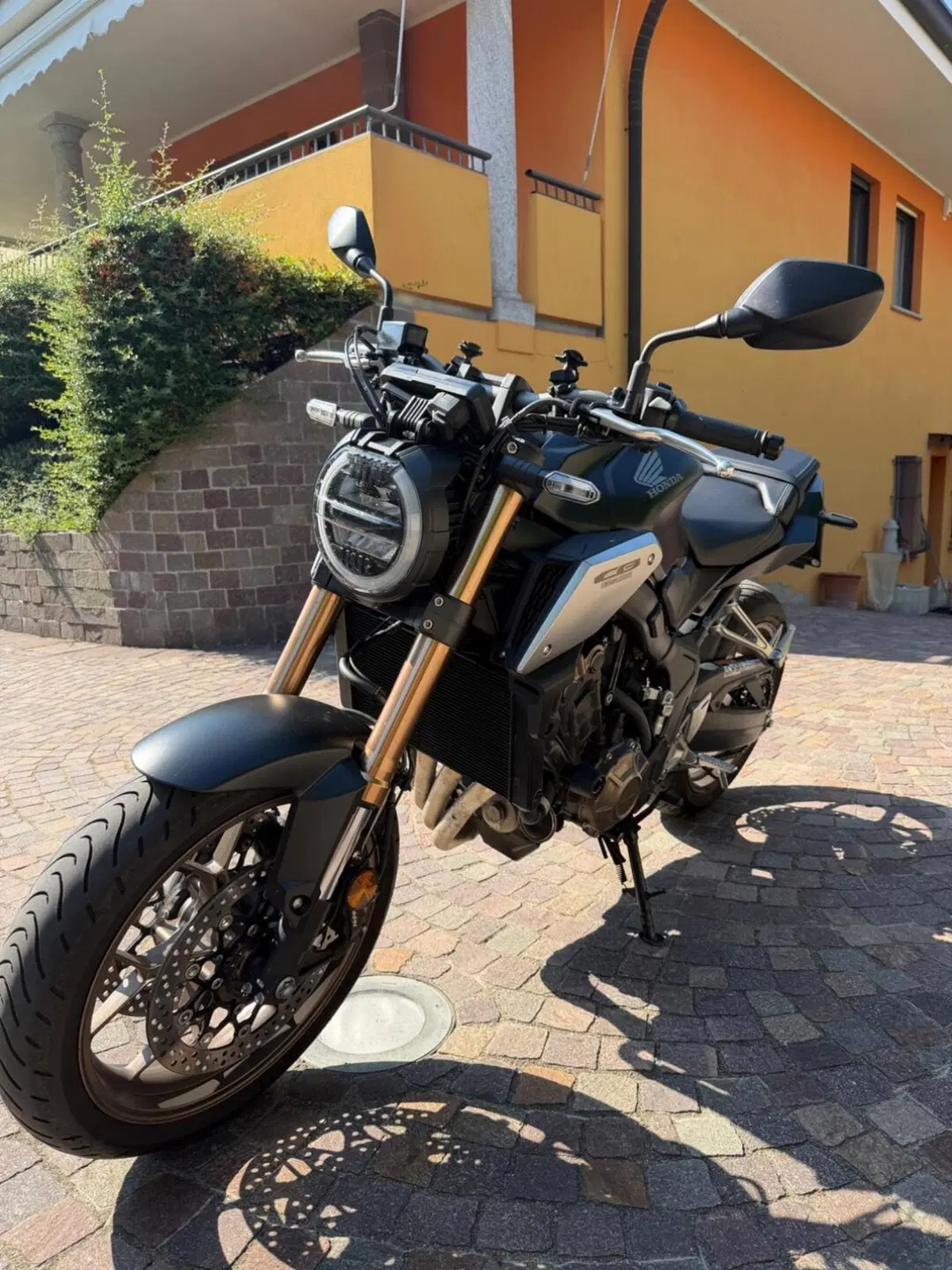 Honda CB 650 R (2021 - 23) (4)
