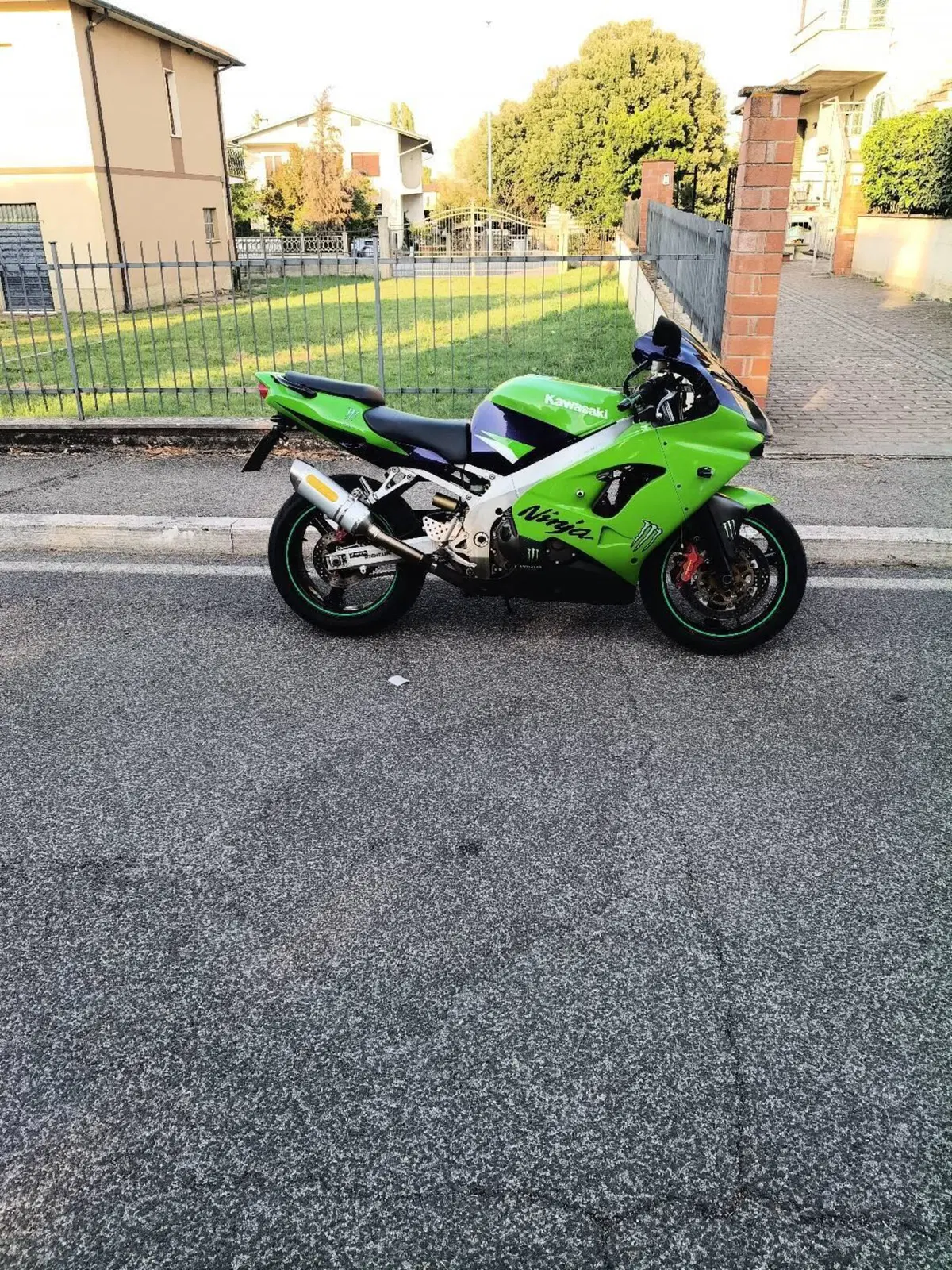Kawasaki Ninja 900 ZX-9R (1998 - 01)