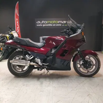 Kawasaki GTR 1000 usata