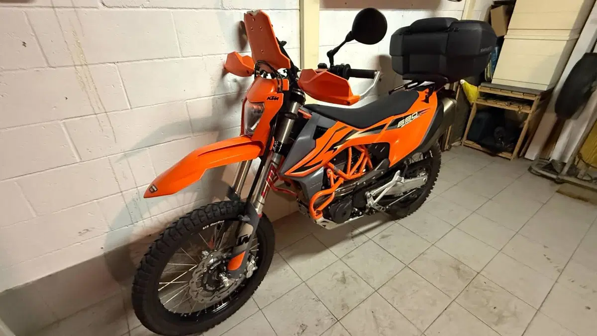 KTM 690 Enduro R (2022 - 25) (13)