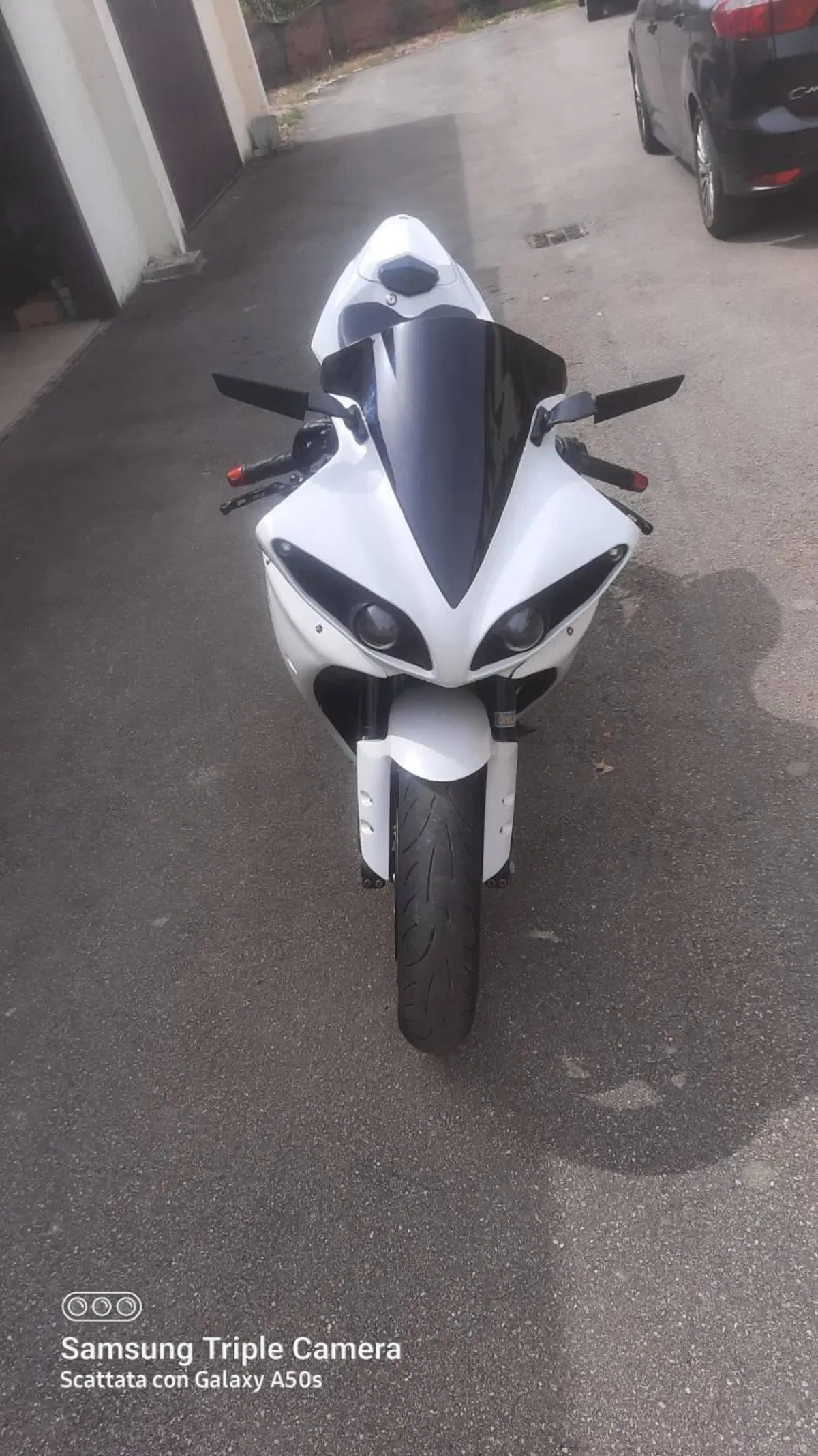 Yamaha YZF R1 (2009 - 11) (7)