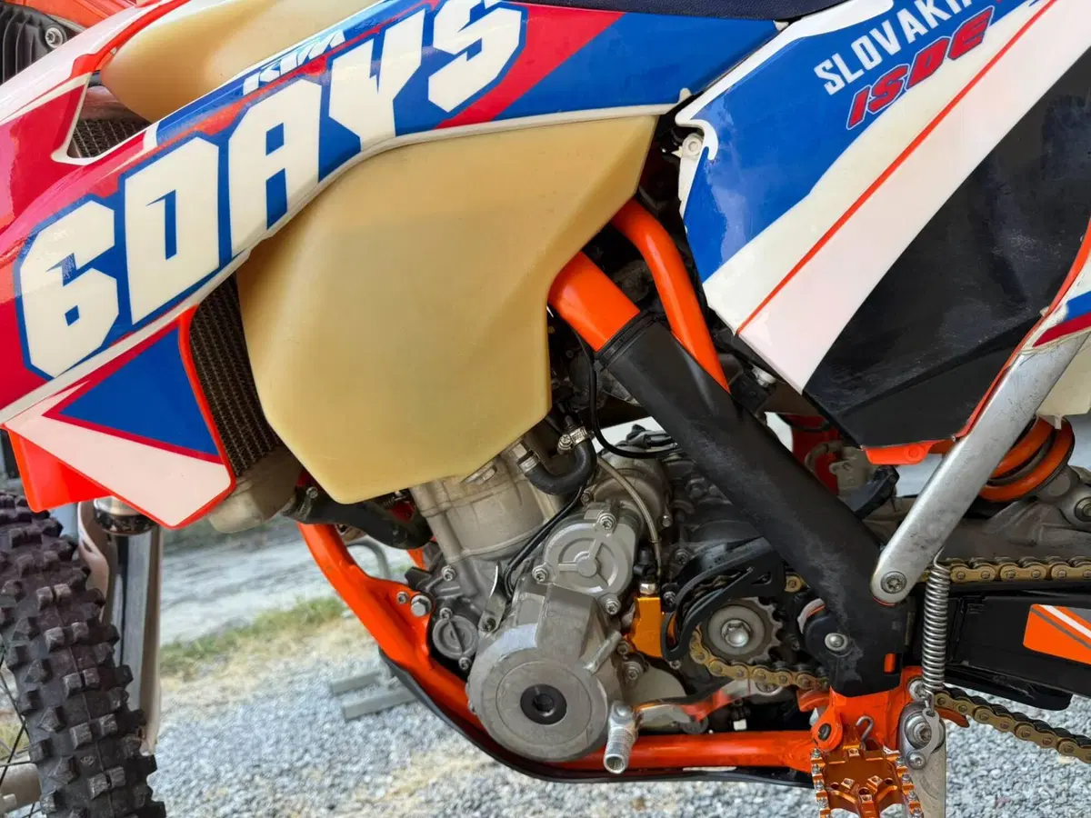 KTM 350 EXC-F Six Days (2016) (6)