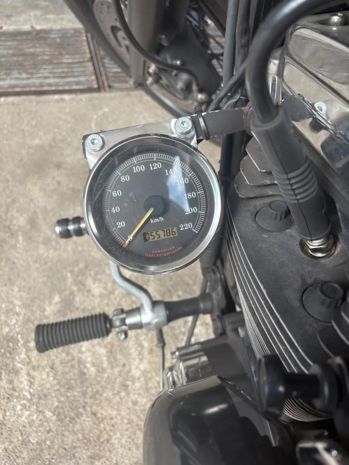 Harley-Davidson 1200 Custom (1995 - 00) - XL 1200C (5)
