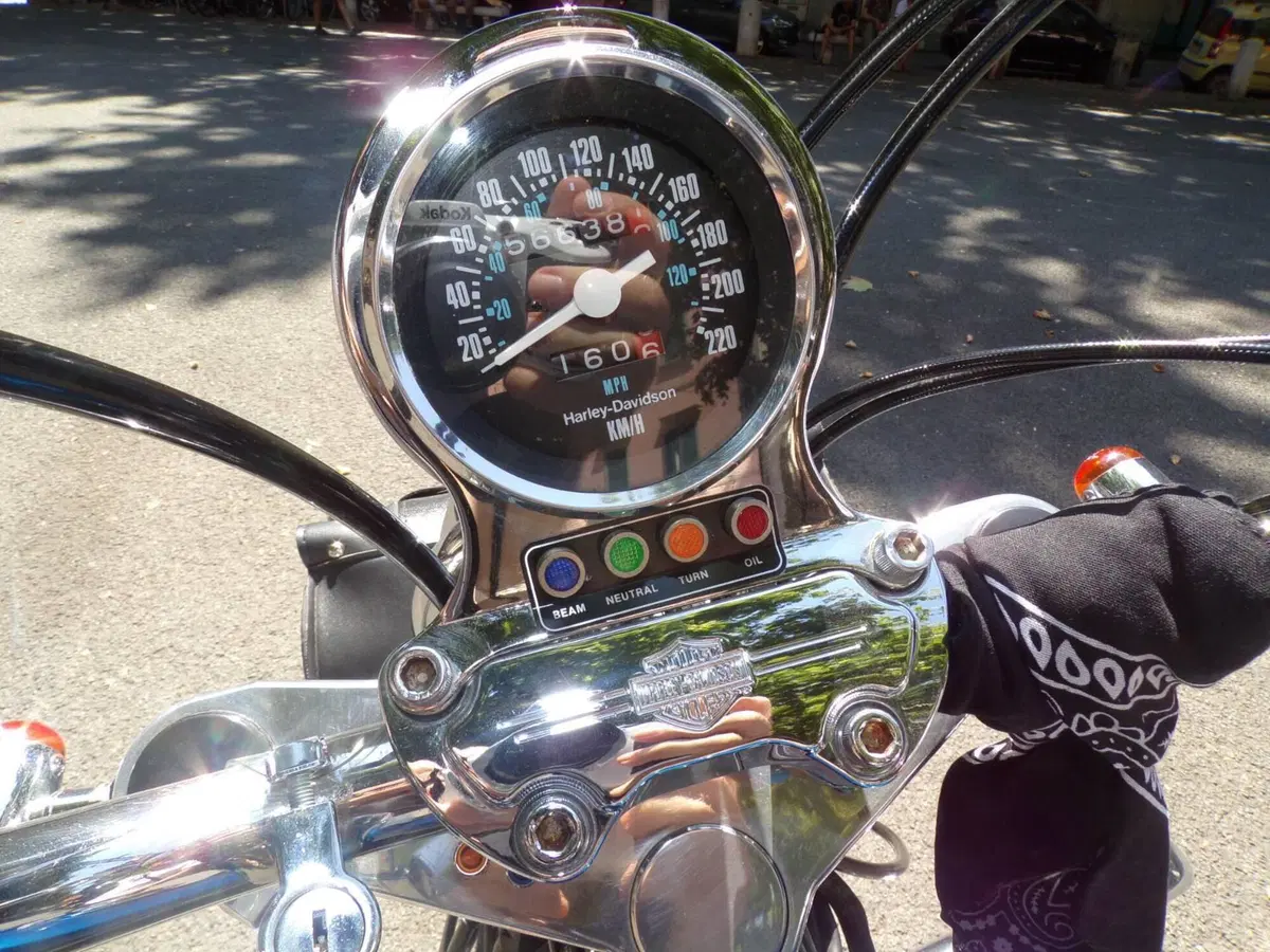 Harley-Davidson 883 Standard (1987 - 93) - XLH (13)