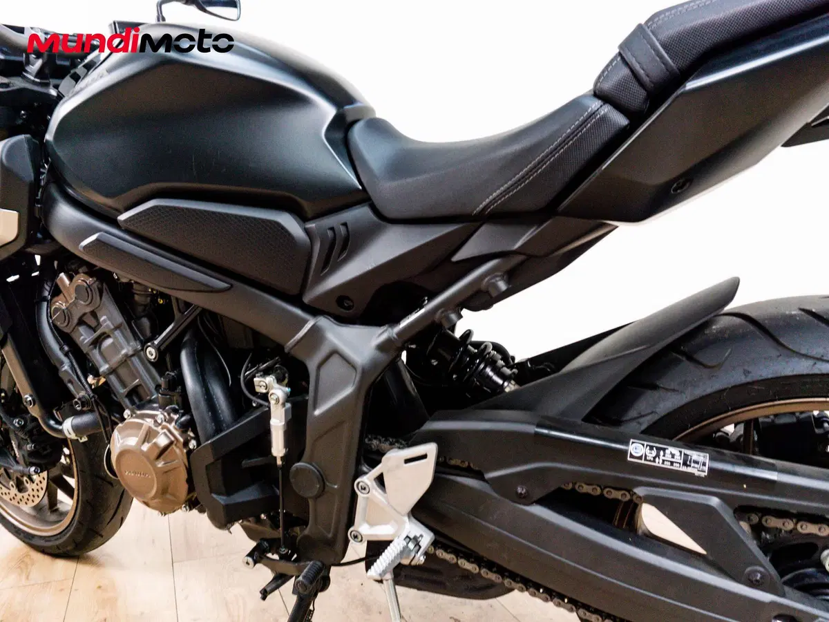 Honda CB 650 R E-Clutch (2024 - 26) (10)