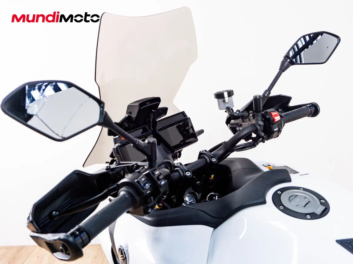 Yamaha Tracer 9 GT (2021 - 24) (11)
