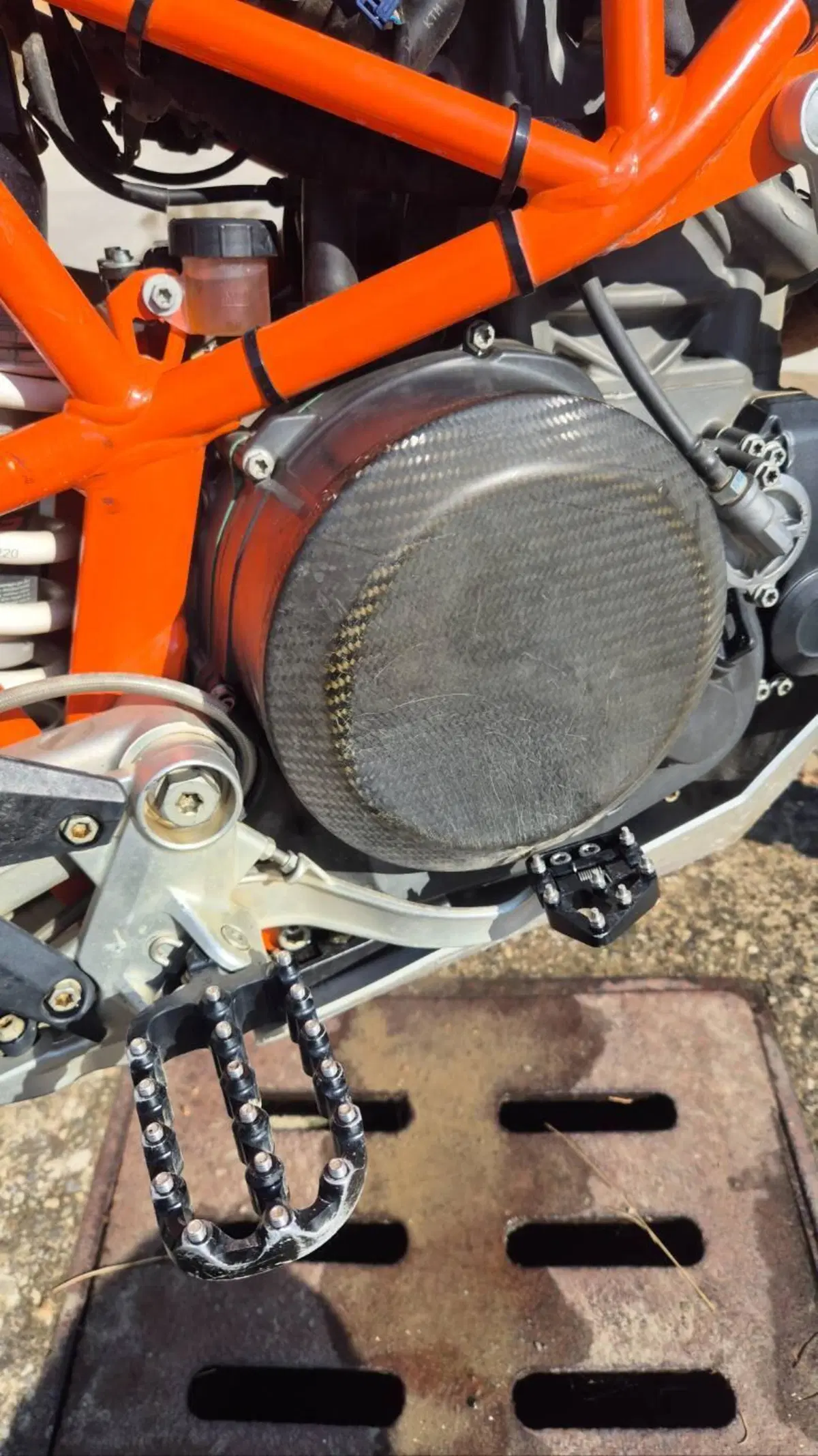 KTM 690 Enduro R (2012 - 17) (5)