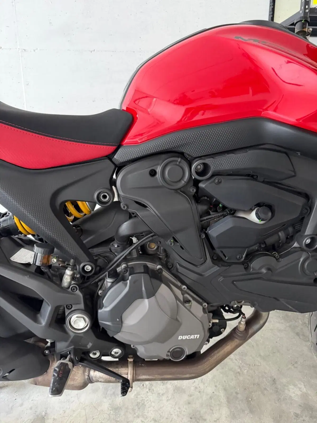Ducati Monster 937 (2021 - 25) (3)