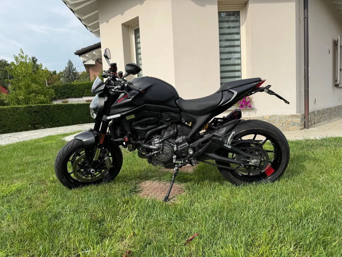 Ducati Monster 937 (2021 - 25) (2)