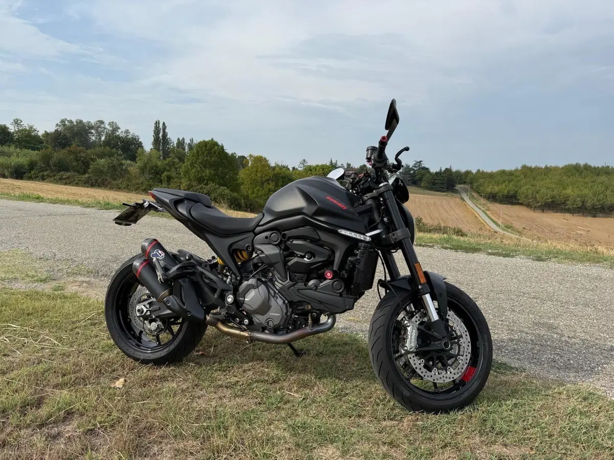 Ducati Monster 937 (2021 - 25) (5)