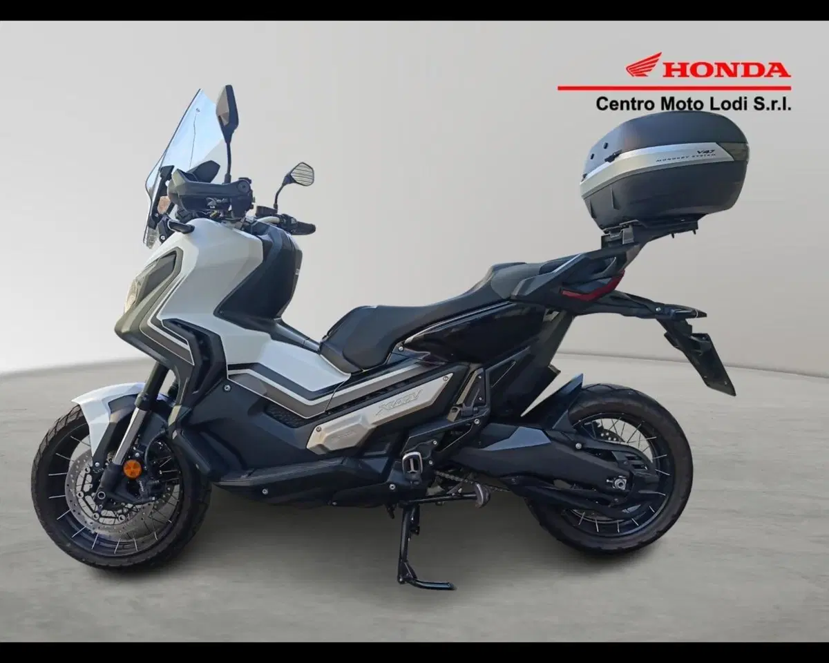 Honda X-ADV 750 DCT Adventure (2021 - 24) (3)