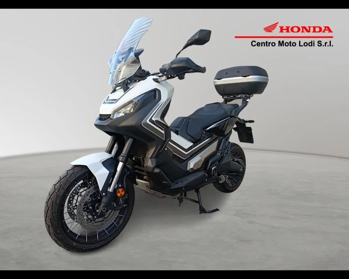 Honda X-ADV 750 DCT Adventure (2021 - 24) (4)