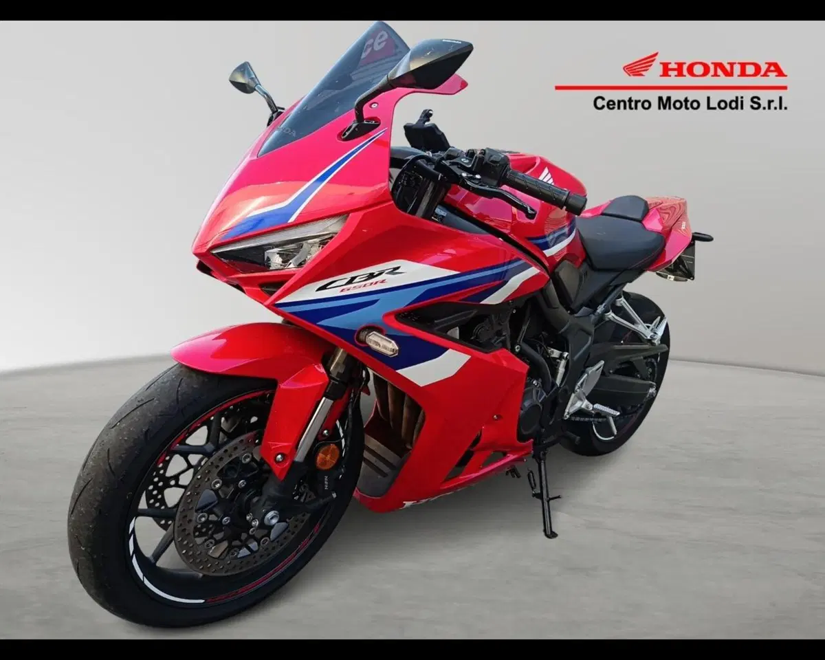 Honda CBR 650 R E-Clutch (2024 - 26) (4)