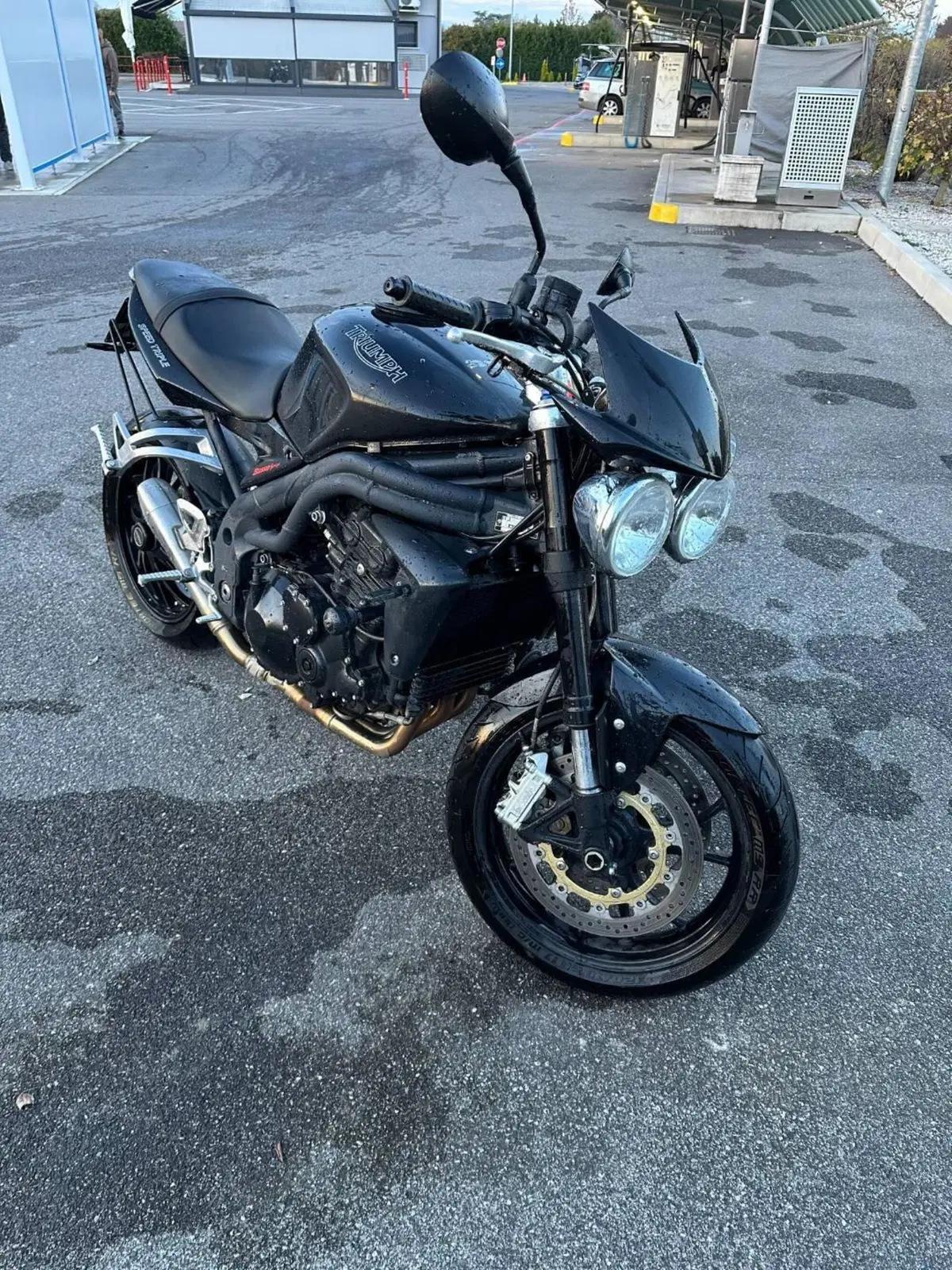 Triumph Speed Triple 1050 (2005 - 11) (2)