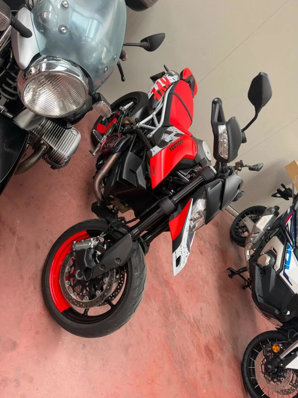 Ducati Hypermotard 950 RVE (2022 - 25) (4)