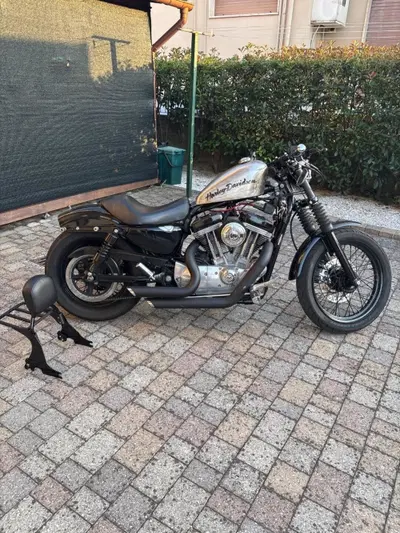 Harley-Davidson 883 Custom (2001 - 05) - XL 53C usata