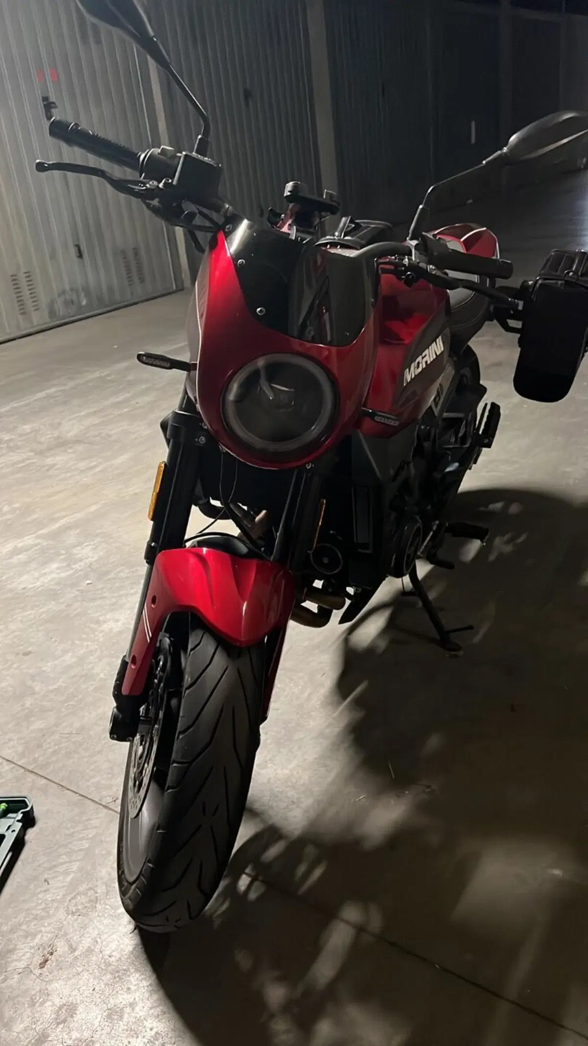 Moto Morini SEIEMMEZZO STR (2022 - 26) (4)