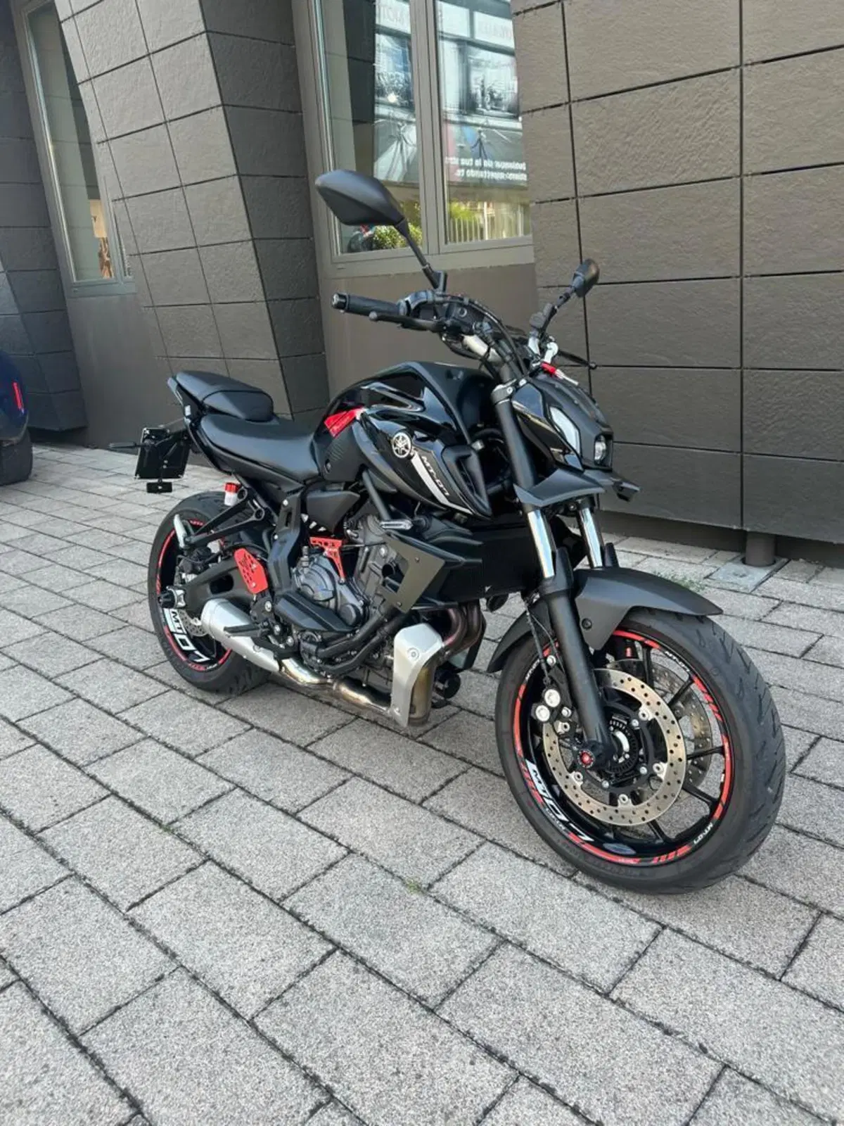 Yamaha MT-07 Pure (2023 - 25) (2)