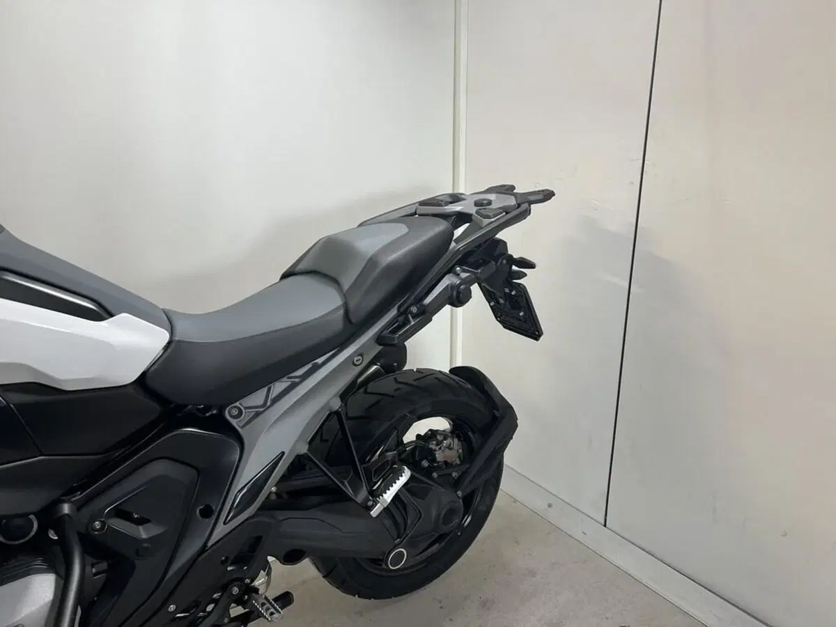 Bmw R 1300 GS (2023 - 26) (2)