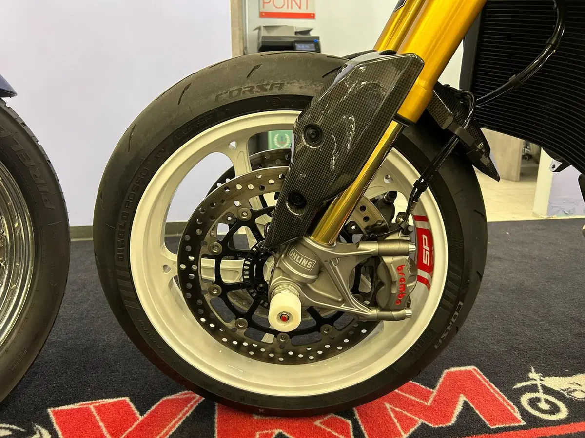 Ducati Hypermotard V2 SP (2026) (19)