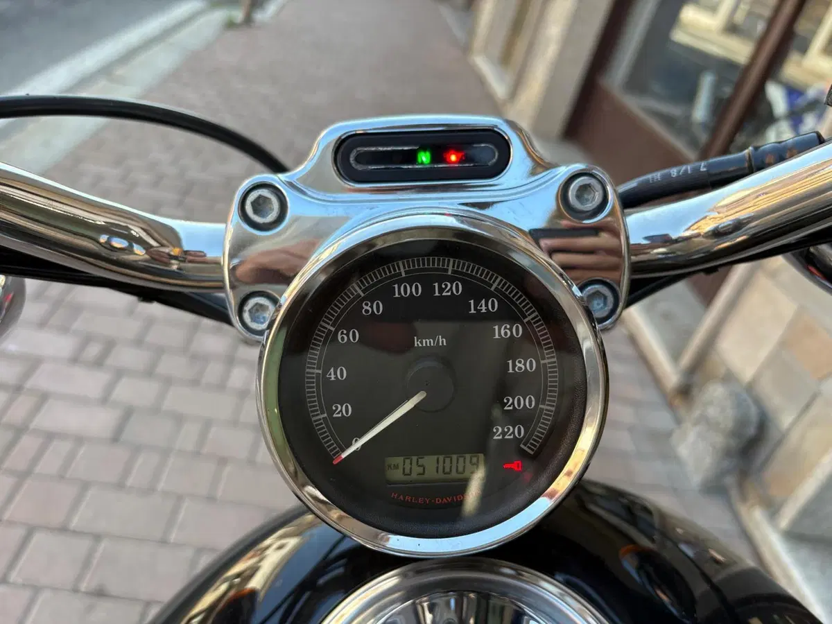 Harley-Davidson 1200 Custom (2007 - 13) - XL 1200C (10)