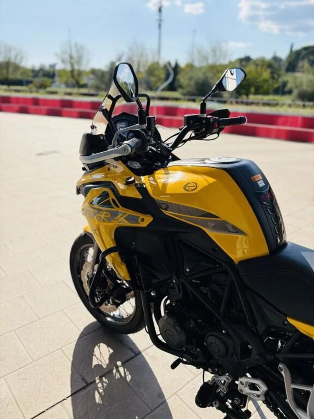 Benelli TRK 502 (2021 - 25) (3)
