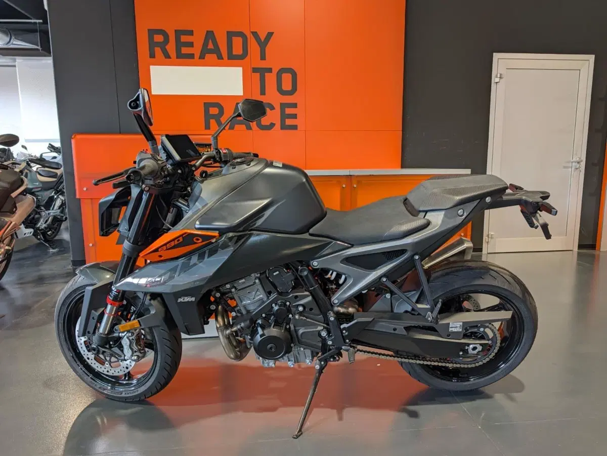 KTM 990 Duke (2024 - 26) (2)