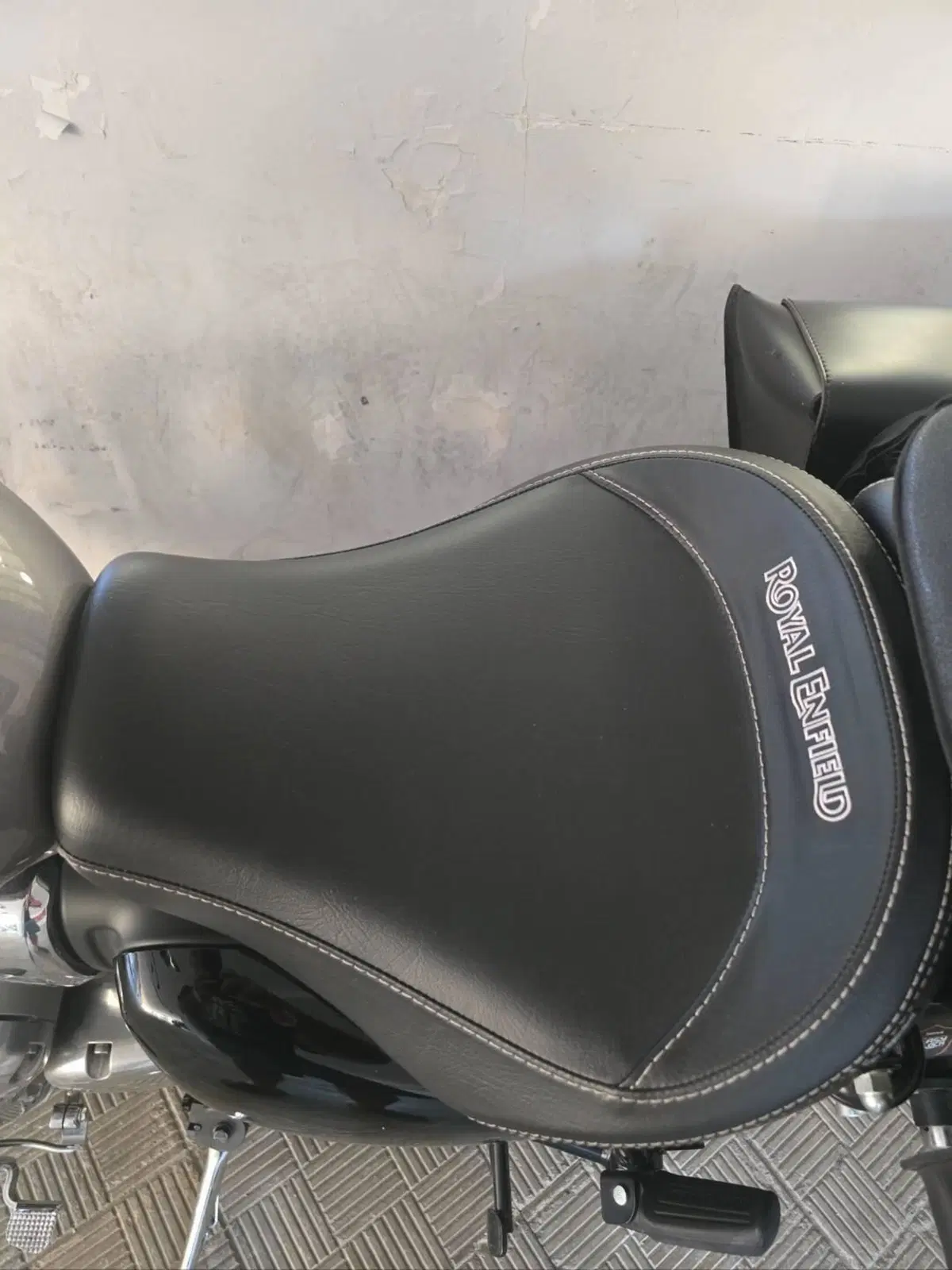 Royal Enfield Meteor 350 Aurora (2024 - 26) (13)