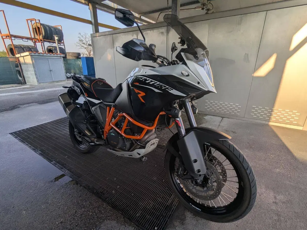 KTM 1190 Adventure R (2013 - 16) (2)