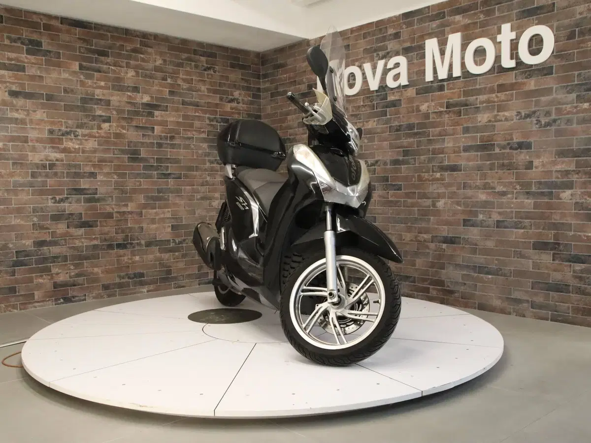 Honda SH 300 i ABS (2016 - 20) (7)