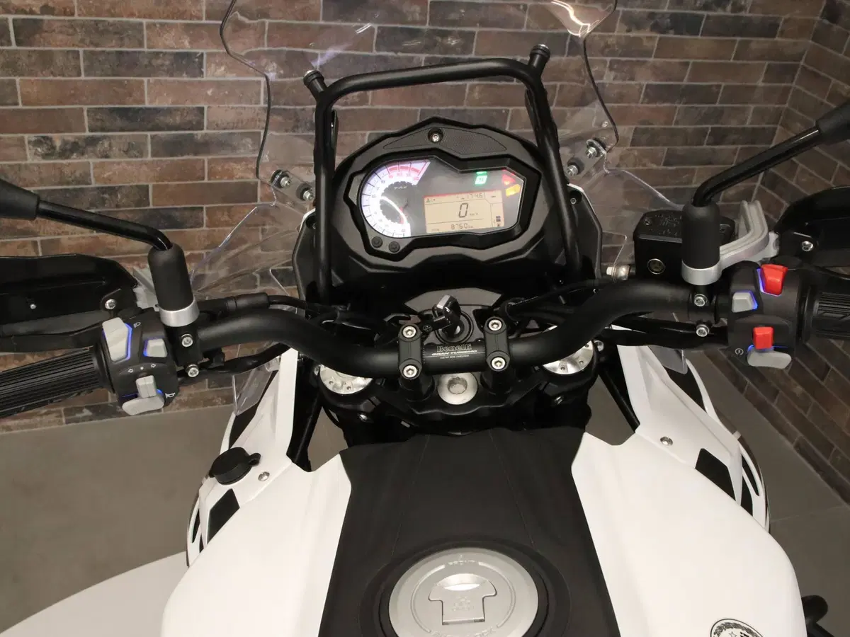 Benelli TRK 502 (2021 - 25) (15)