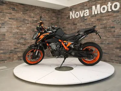 KTM 890 Duke R (2021 - 23) usata