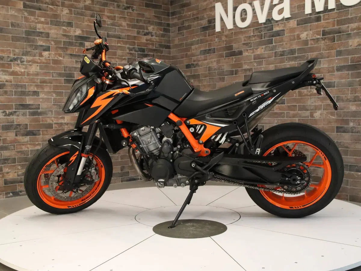 KTM 890 Duke R (2021 - 23) (2)