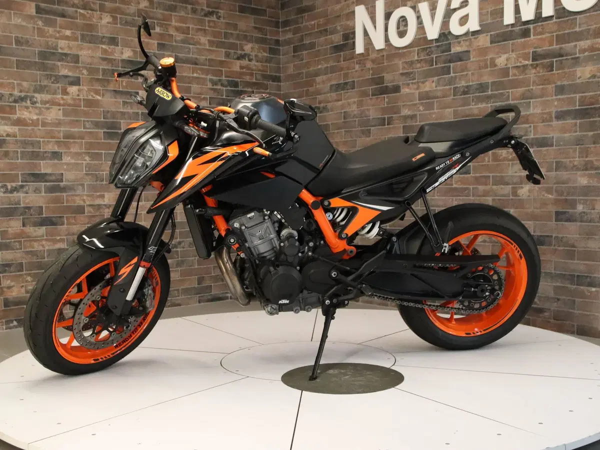 KTM 890 Duke R (2021 - 23) (3)
