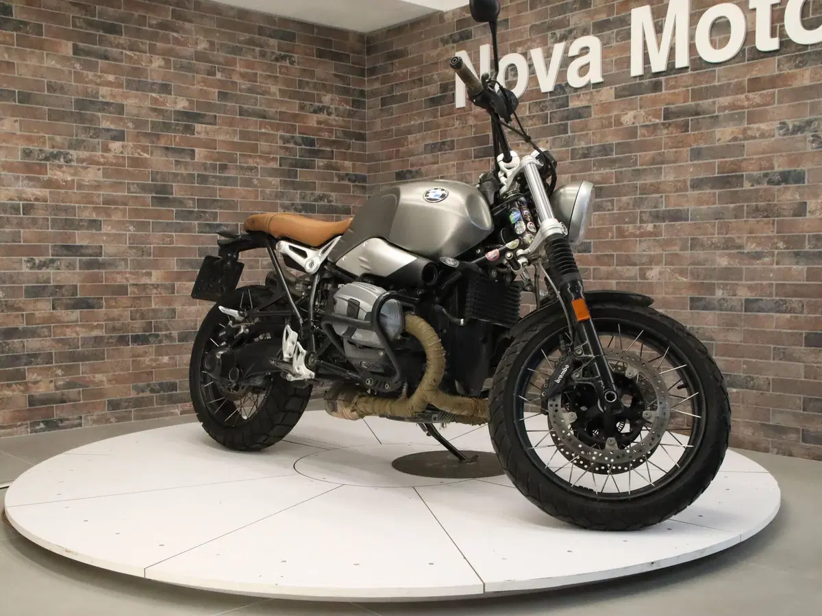 Bmw R nineT 1200 Scrambler (2016 - 20) (6)