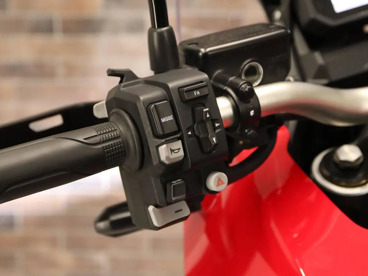 Honda X-ADV 750 DCT (2021 - 24) (17)