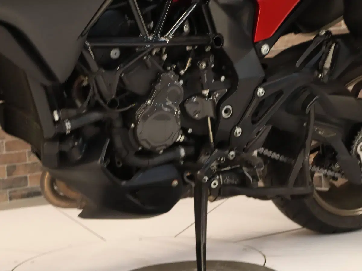 MV Agusta Turismo Veloce 800 Lusso (2021 - 22) (23)