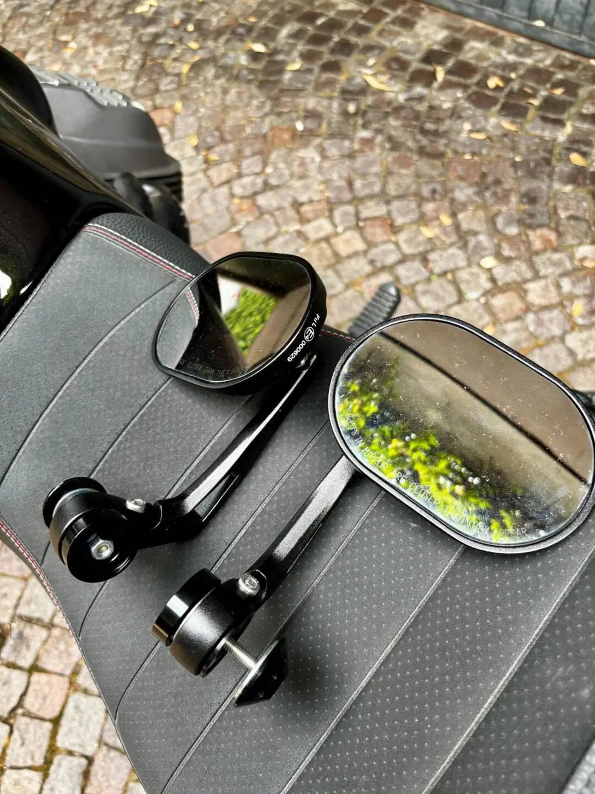Moto Guzzi V7 Stone Special Edition (2022 - 25) (7)