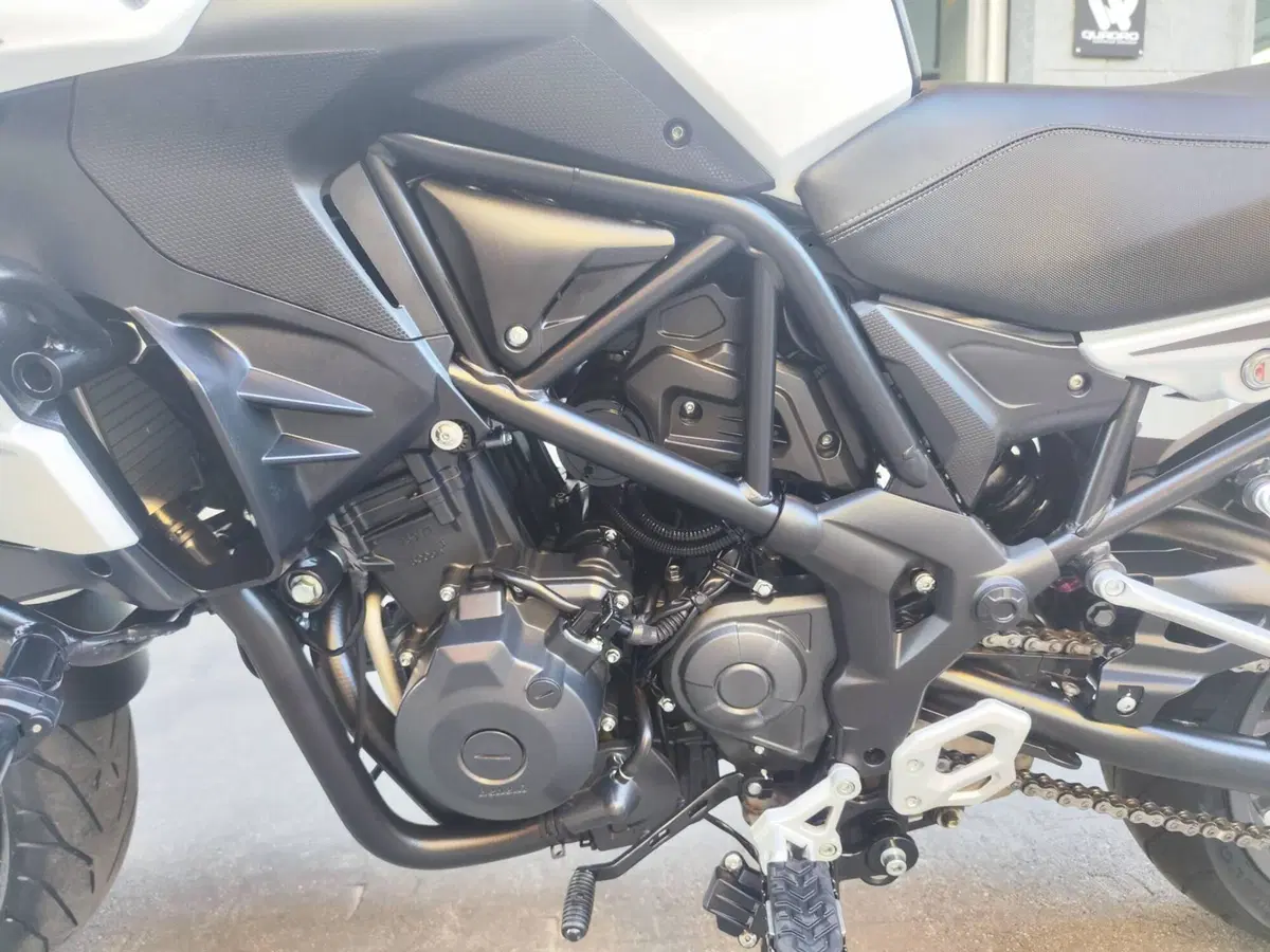 Benelli TRK 502 (2021 - 25) (17)